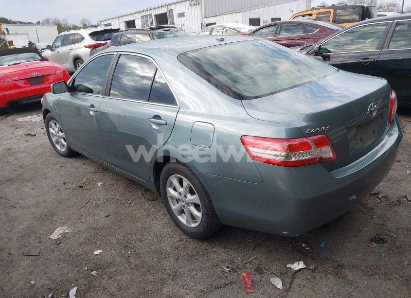 Photo 3 of 2011 Toyota Camry LE (VIN 4T1BF3EKXBU616024)