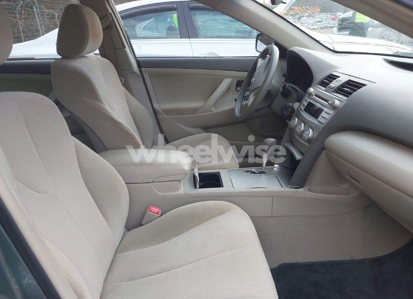 Photo 5 of 2011 Toyota Camry LE (VIN 4T1BF3EKXBU616024)