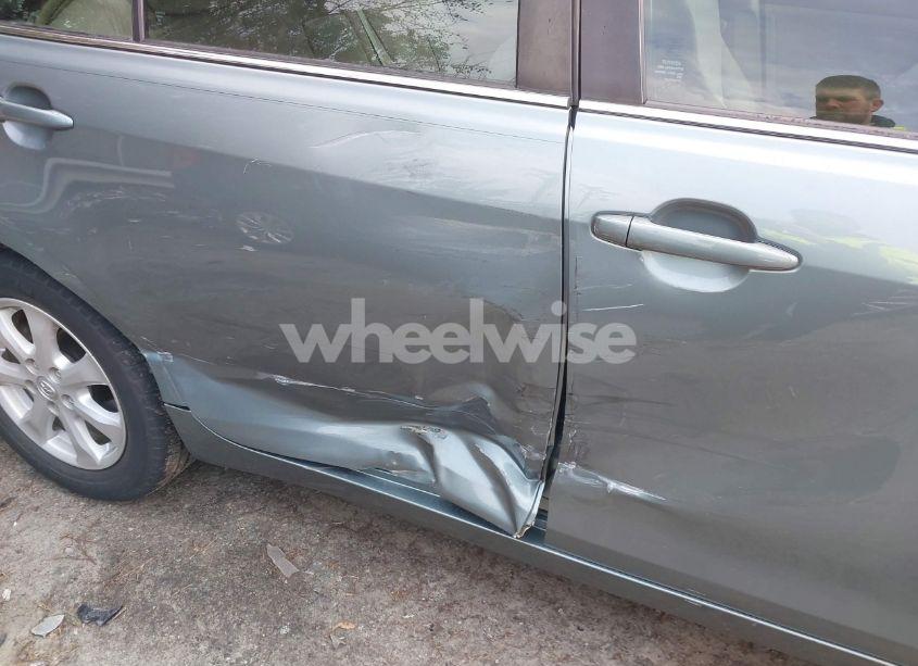 Photo 6 of 2011 Toyota Camry LE (VIN 4T1BF3EKXBU616024)