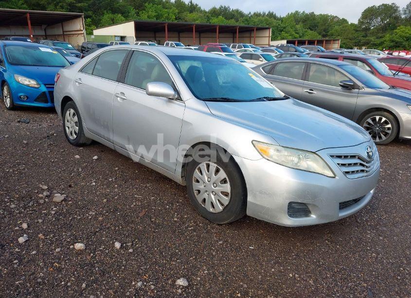 2011 Toyota Camry (VIN 4T1BF3EKXBU617044) main photo