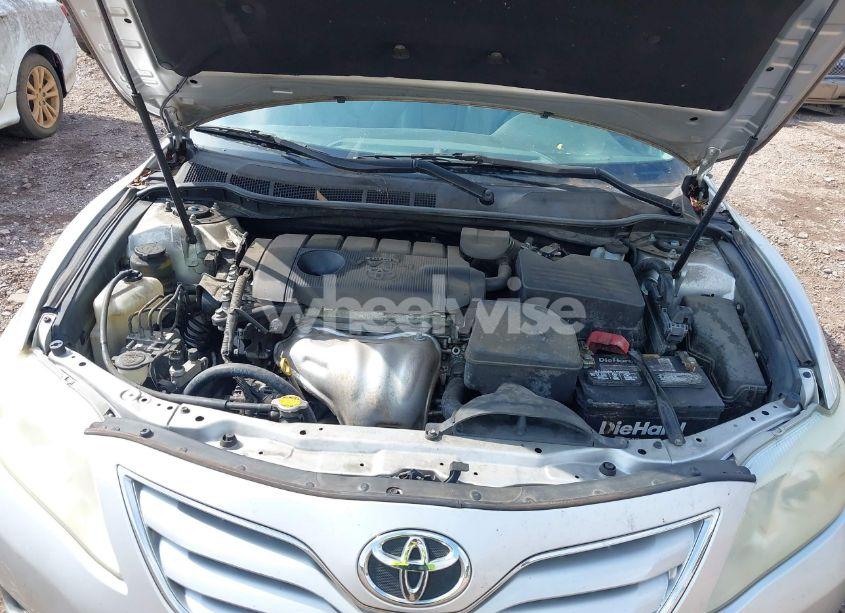 Photo 10 of 2011 Toyota Camry (VIN 4T1BF3EKXBU617044)