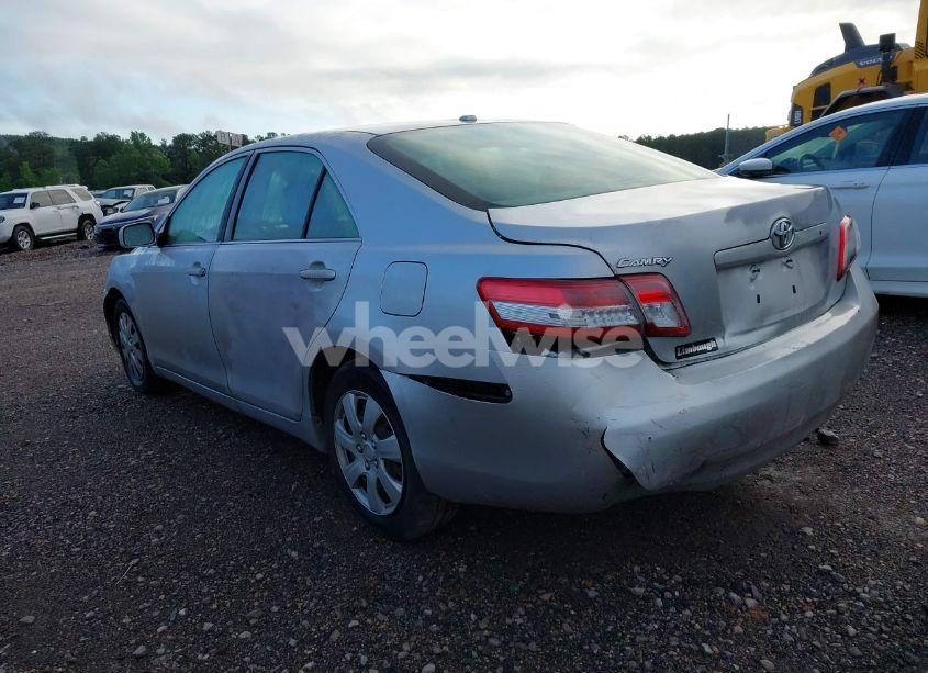 Photo 6 of 2011 Toyota Camry (VIN 4T1BF3EKXBU617044)
