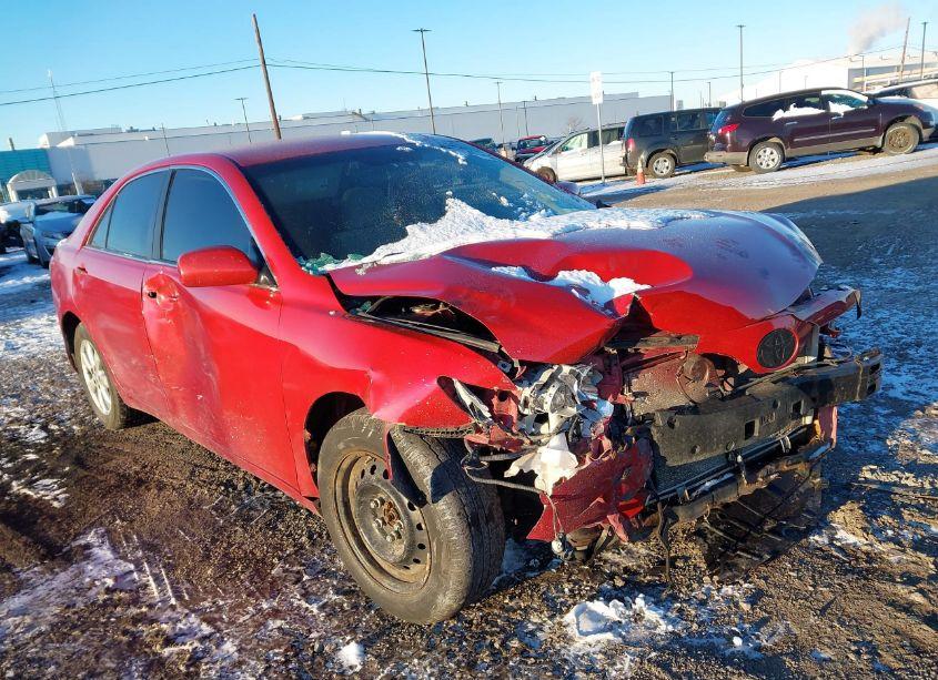 2011 Toyota Camry LE (VIN 4T1BF3EKXBU624625) main photo