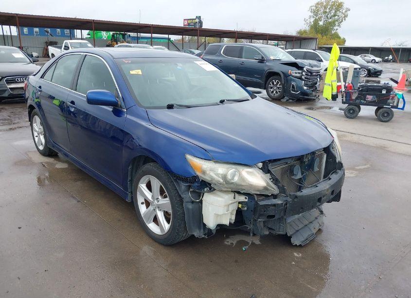 2011 Toyota Camry SE (VIN 4T1BF3EKXBU626097) main photo