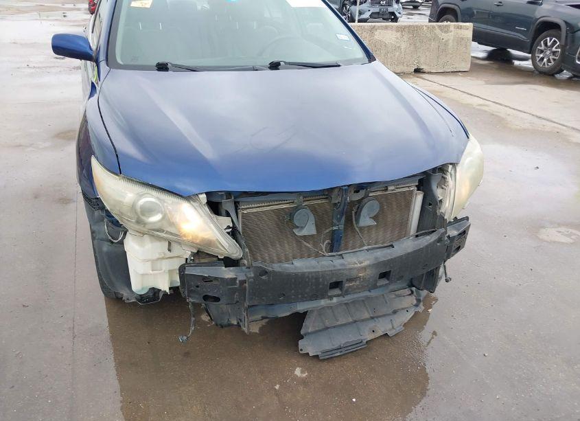 Photo 6 of 2011 Toyota Camry SE (VIN 4T1BF3EKXBU626097)