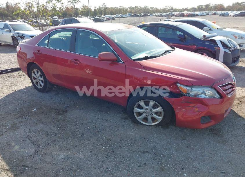 2011 Toyota Camry LE (VIN 4T1BF3EKXBU626276) main photo