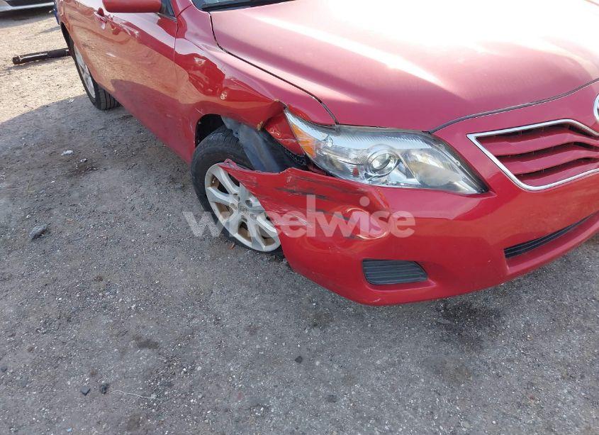 Photo 6 of 2011 Toyota Camry LE (VIN 4T1BF3EKXBU626276)