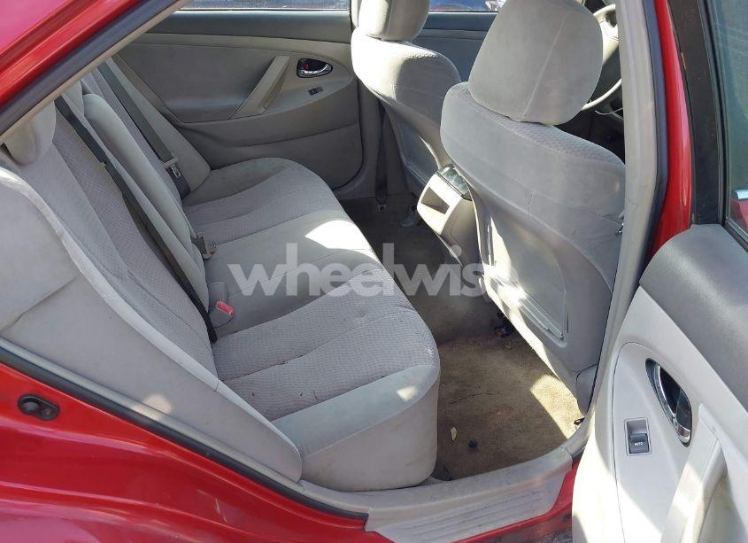 Photo 8 of 2011 Toyota Camry LE (VIN 4T1BF3EKXBU626276)
