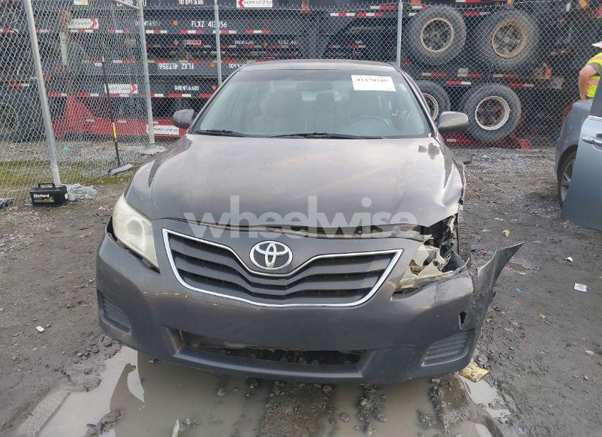 Photo 12 of 2011 Toyota Camry LE (VIN 4T1BF3EKXBU626410)