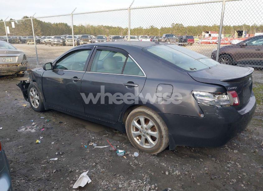 Photo 14 of 2011 Toyota Camry LE (VIN 4T1BF3EKXBU626410)