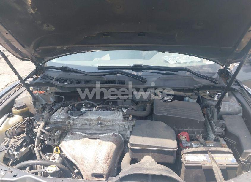 Photo 10 of 2011 Toyota Camry LE (VIN 4T1BF3EKXBU628934)