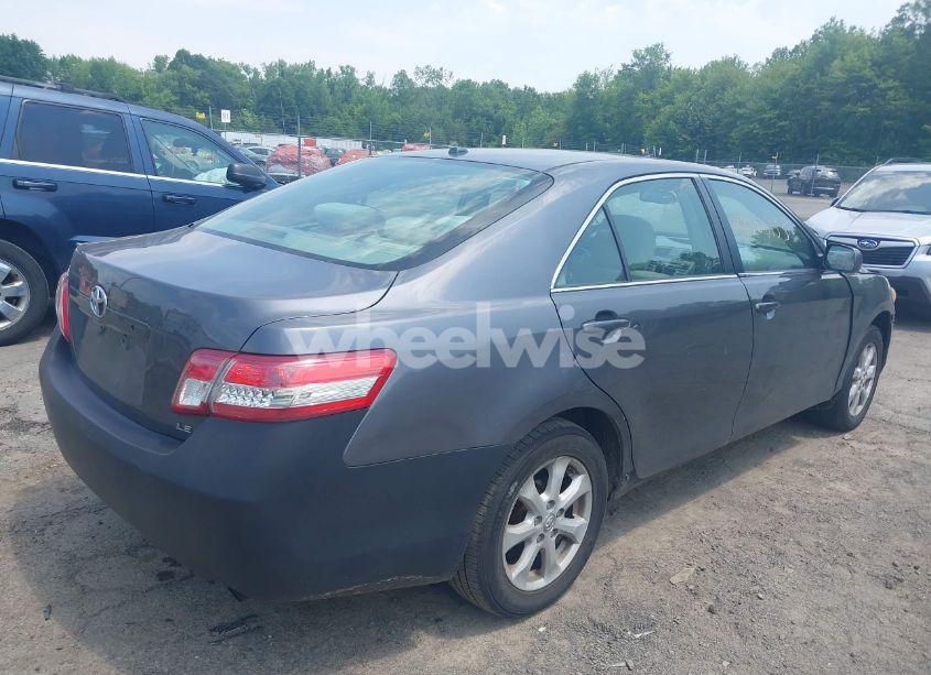 Photo 4 of 2011 Toyota Camry LE (VIN 4T1BF3EKXBU628934)