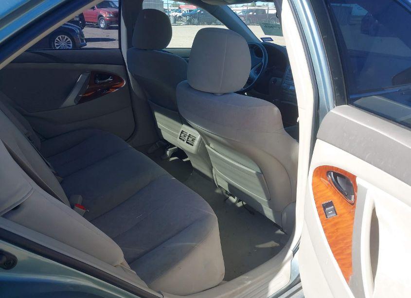 Photo 8 of 2011 Toyota Camry XLE (VIN 4T1BF3EKXBU632885)