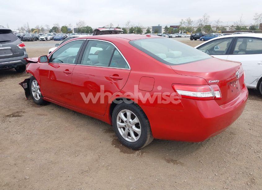 Photo 3 of 2011 Toyota Camry LE (VIN 4T1BF3EKXBU635088)