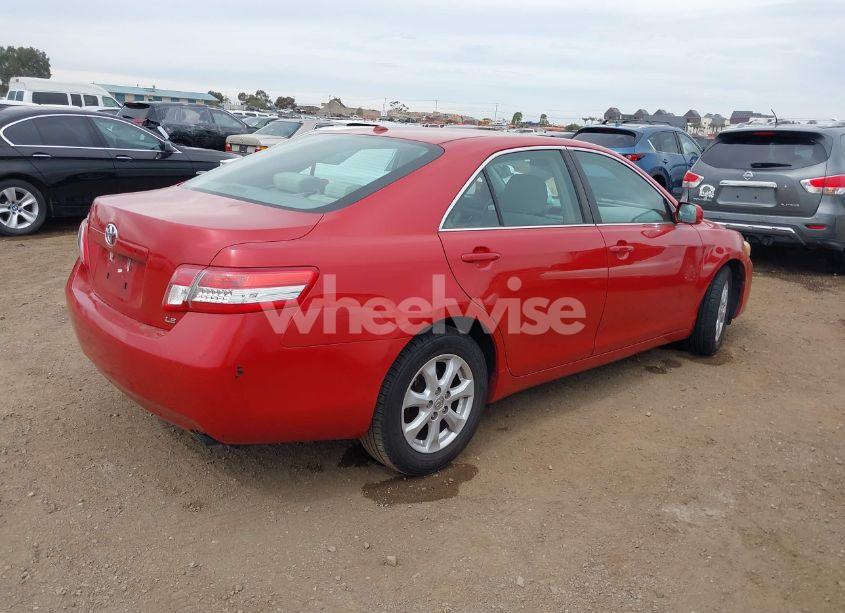 Photo 4 of 2011 Toyota Camry LE (VIN 4T1BF3EKXBU635088)