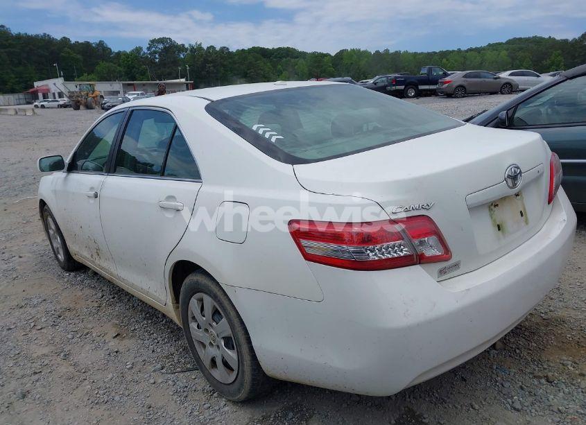 Photo 3 of 2011 Toyota Camry (VIN 4T1BF3EKXBU639884)