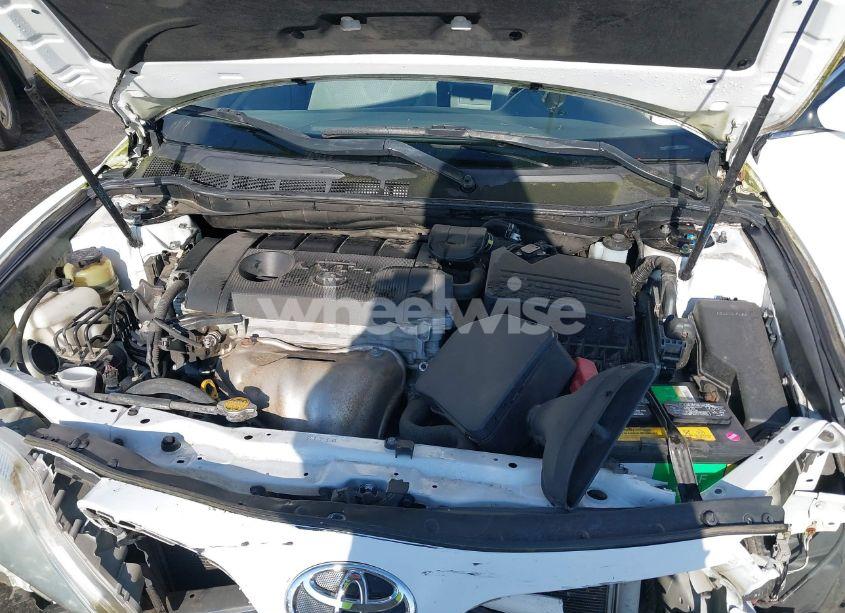 Photo 10 of 2011 Toyota Camry LE (VIN 4T1BF3EKXBU641103)