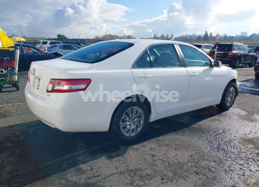 Photo 4 of 2011 Toyota Camry LE (VIN 4T1BF3EKXBU641103)