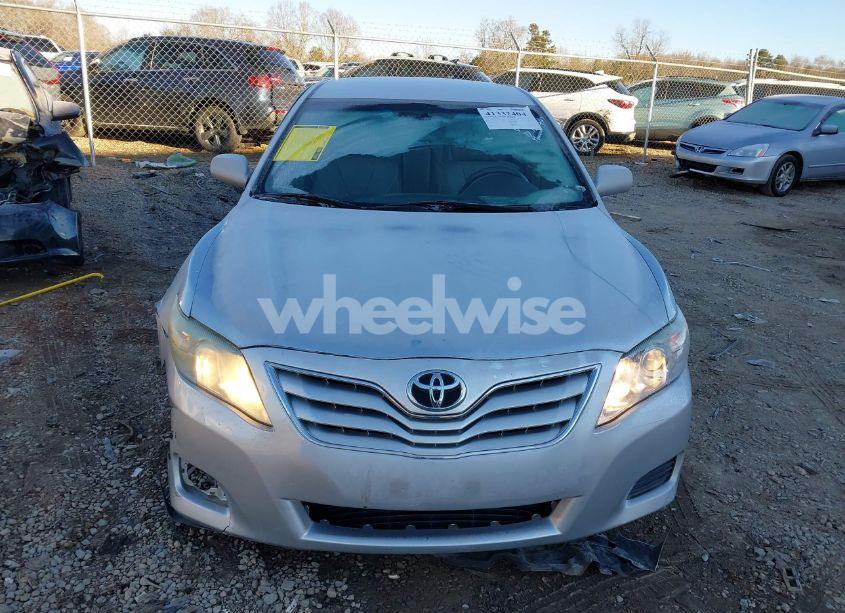 Photo 12 of 2011 Toyota Camry LE (VIN 4T1BF3EKXBU641988)