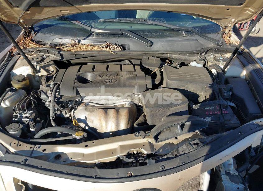 Photo 10 of 2011 Toyota Camry LE (VIN 4T1BF3EKXBU655955)