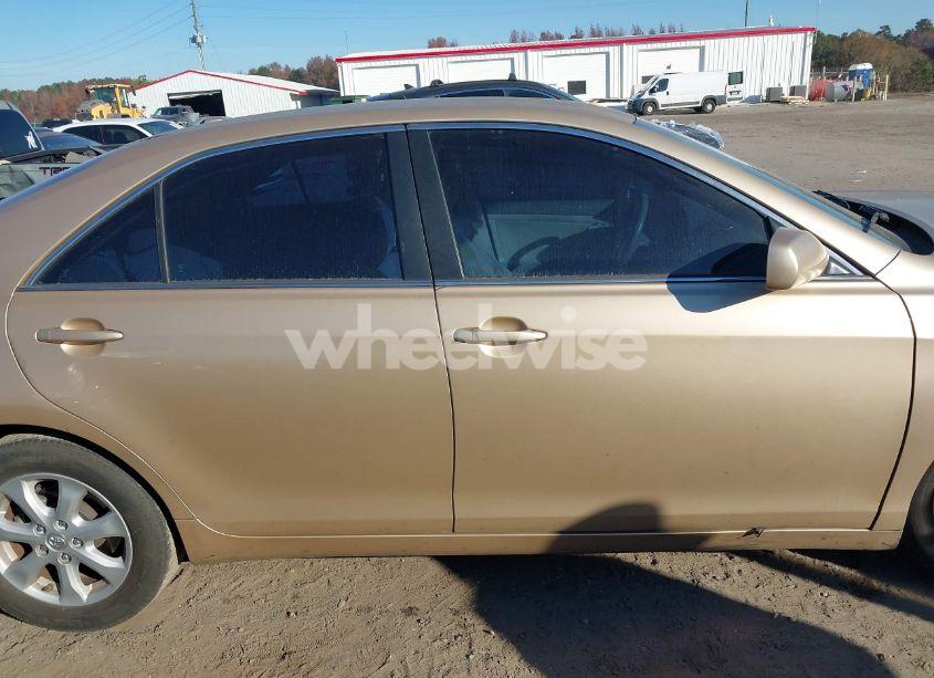 Photo 13 of 2011 Toyota Camry LE (VIN 4T1BF3EKXBU655955)