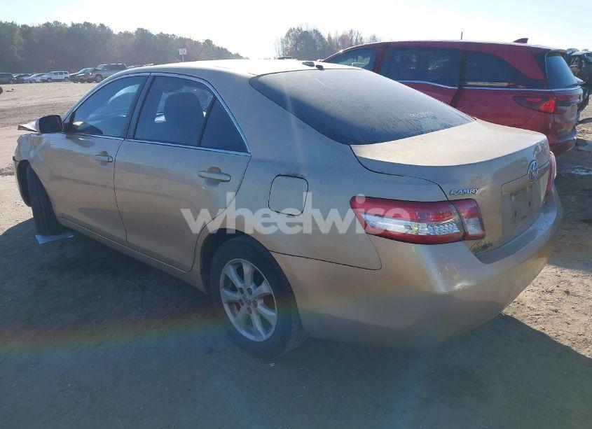 Photo 3 of 2011 Toyota Camry LE (VIN 4T1BF3EKXBU655955)