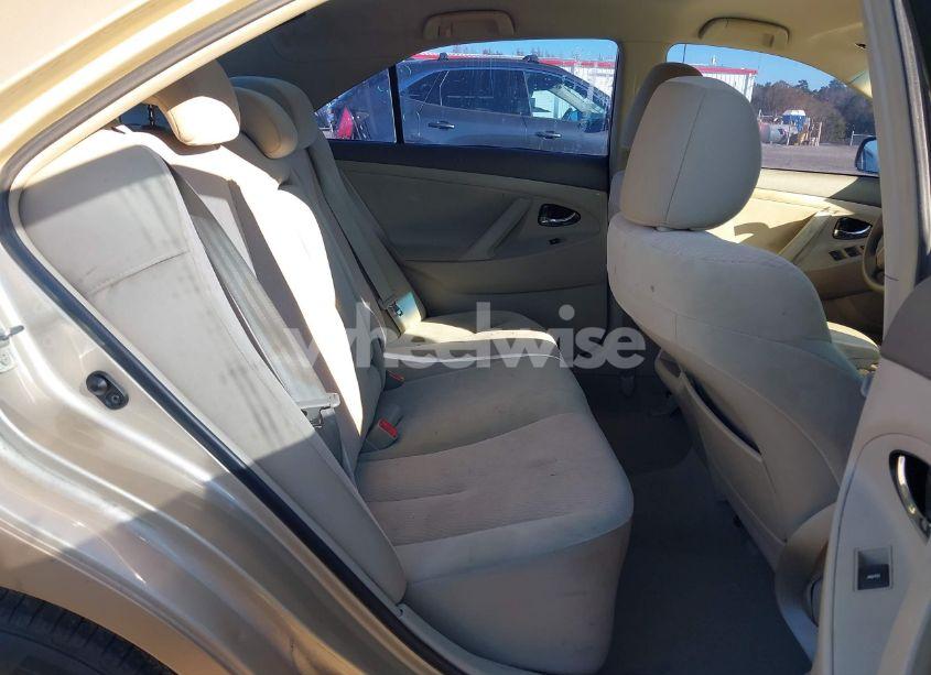 Photo 8 of 2011 Toyota Camry LE (VIN 4T1BF3EKXBU655955)