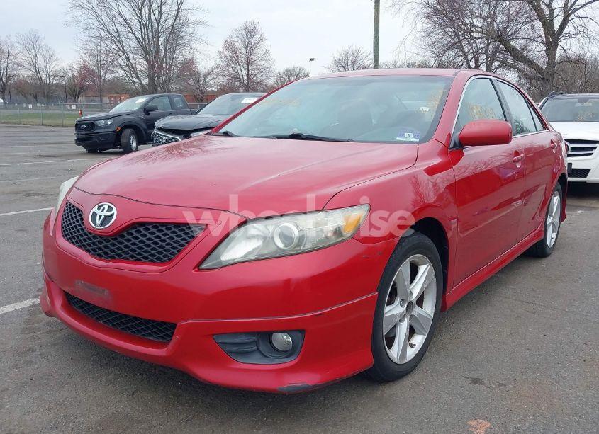 Photo 2 of 2011 Toyota Camry SE (VIN 4T1BF3EKXBU660606)