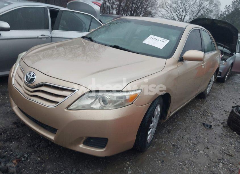 Photo 2 of 2011 Toyota Camry SE/LE/XLE (VIN 4T1BF3EKXBU664591)