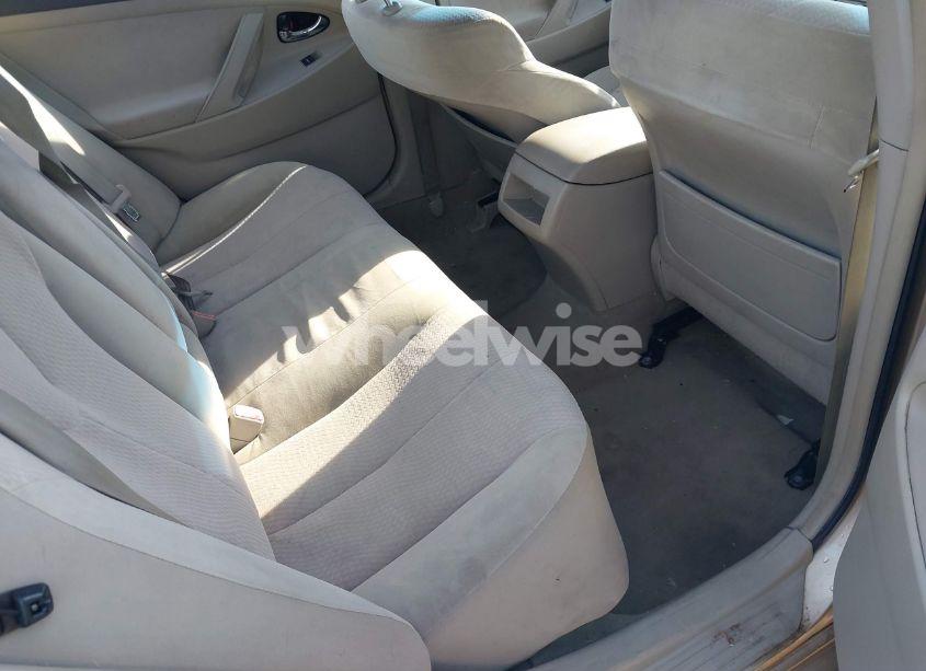 Photo 8 of 2011 Toyota Camry LE (VIN 4T1BF3EKXBU667278)