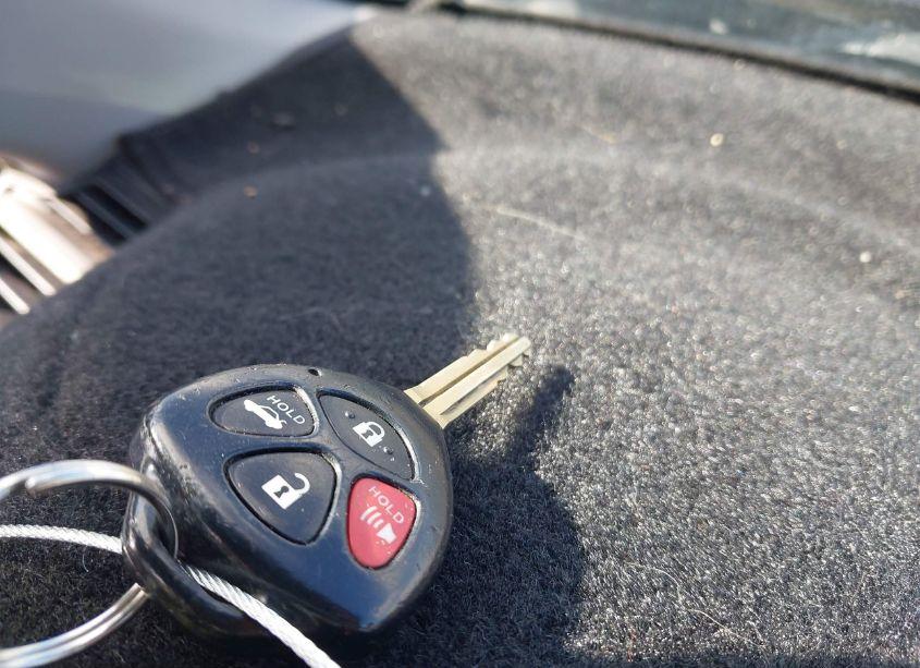 Photo 11 of 2011 Toyota Camry SE (VIN 4T1BF3EKXBU669600)