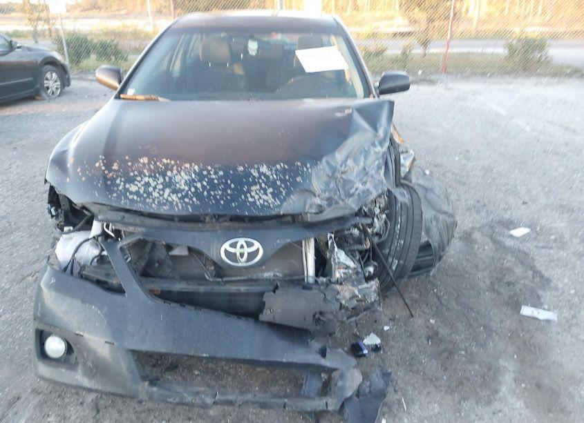 Photo 12 of 2011 Toyota Camry SE (VIN 4T1BF3EKXBU669600)