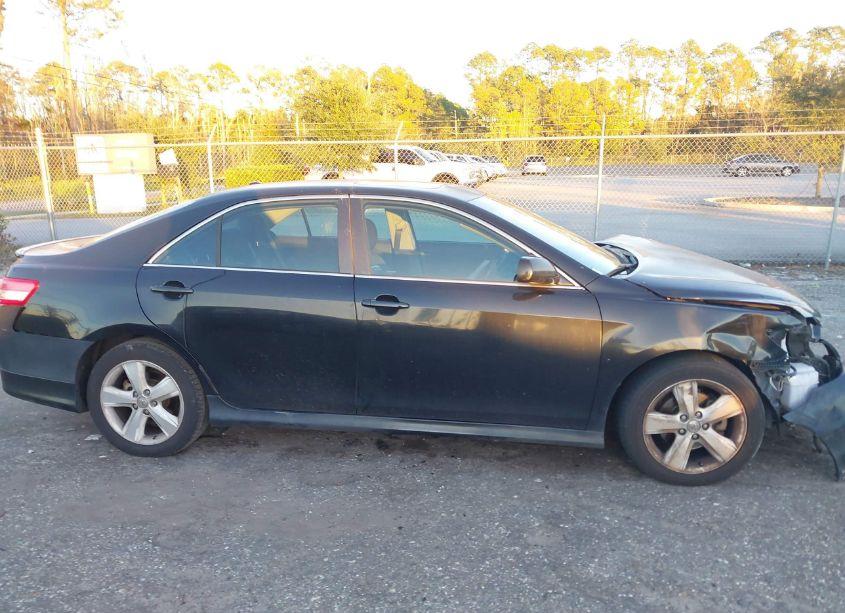 Photo 13 of 2011 Toyota Camry SE (VIN 4T1BF3EKXBU669600)