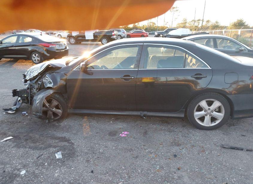 Photo 14 of 2011 Toyota Camry SE (VIN 4T1BF3EKXBU669600)