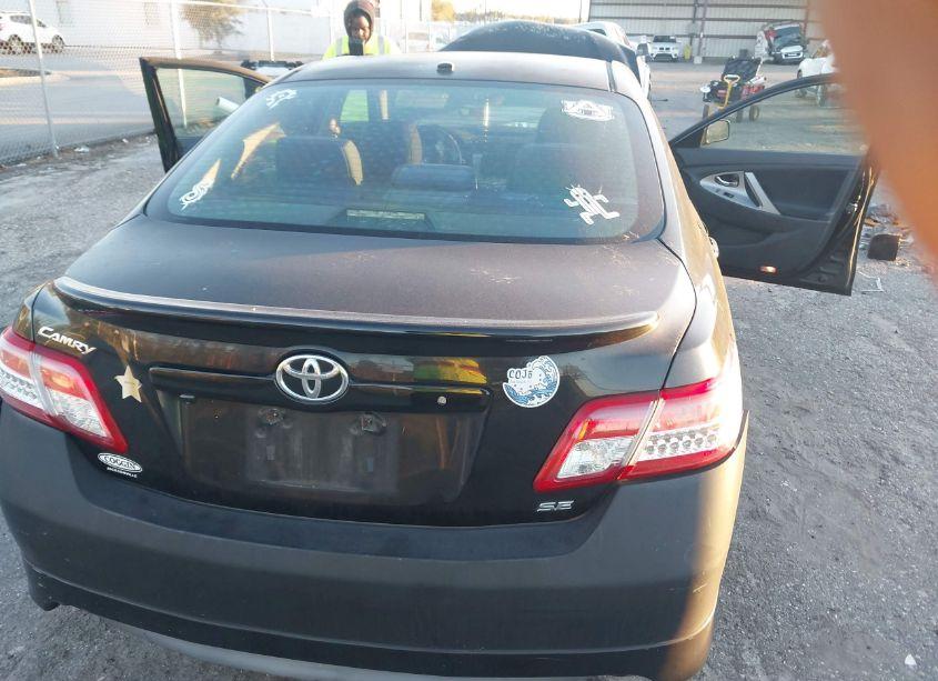 Photo 16 of 2011 Toyota Camry SE (VIN 4T1BF3EKXBU669600)