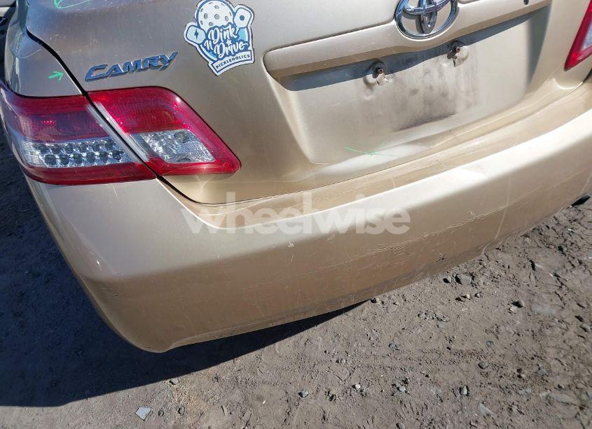 Photo 12 of 2011 Toyota Camry (VIN 4T1BF3EKXBU679821)