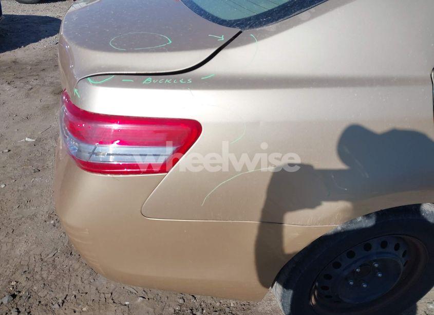 Photo 14 of 2011 Toyota Camry (VIN 4T1BF3EKXBU679821)