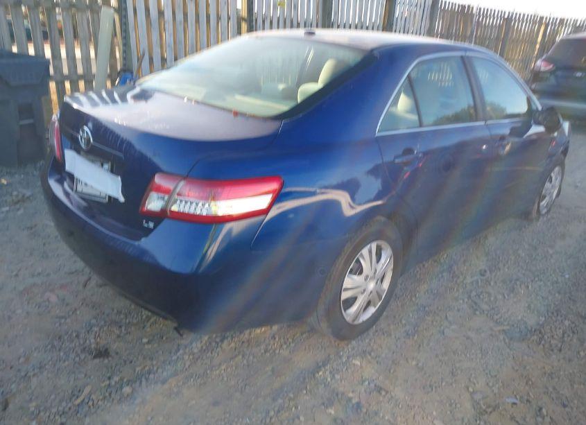 Photo 4 of 2011 Toyota Camry LE (VIN 4T1BF3EKXBU684047)