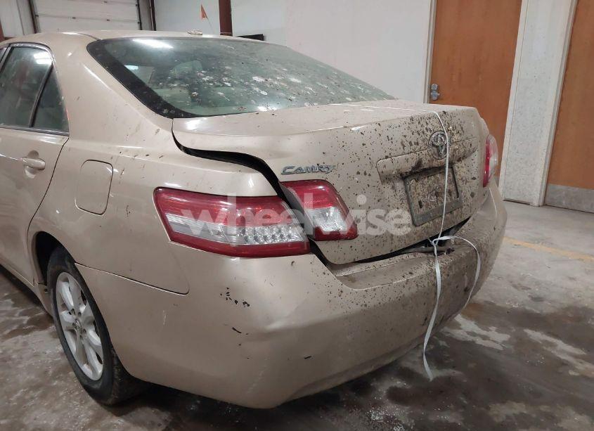 Photo 12 of 2011 Toyota Camry LE (VIN 4T1BF3EKXBU688518)