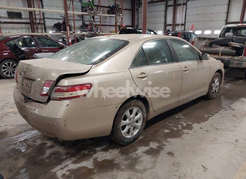 Photo 4 of 2011 Toyota Camry LE (VIN 4T1BF3EKXBU688518)