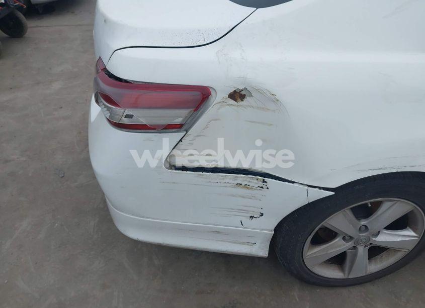 Photo 14 of 2011 Toyota Camry SE (VIN 4T1BF3EKXBU700022)