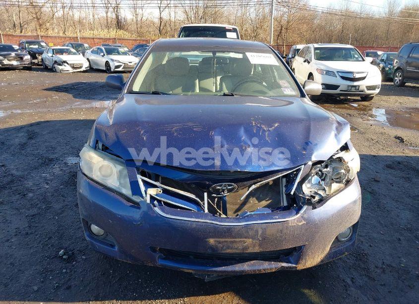 Photo 12 of 2011 Toyota Camry XLE (VIN 4T1BF3EKXBU700683)