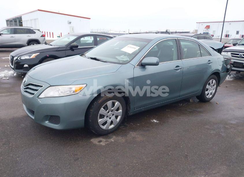 Photo 2 of 2011 Toyota Camry LE (VIN 4T1BF3EKXBU731741)