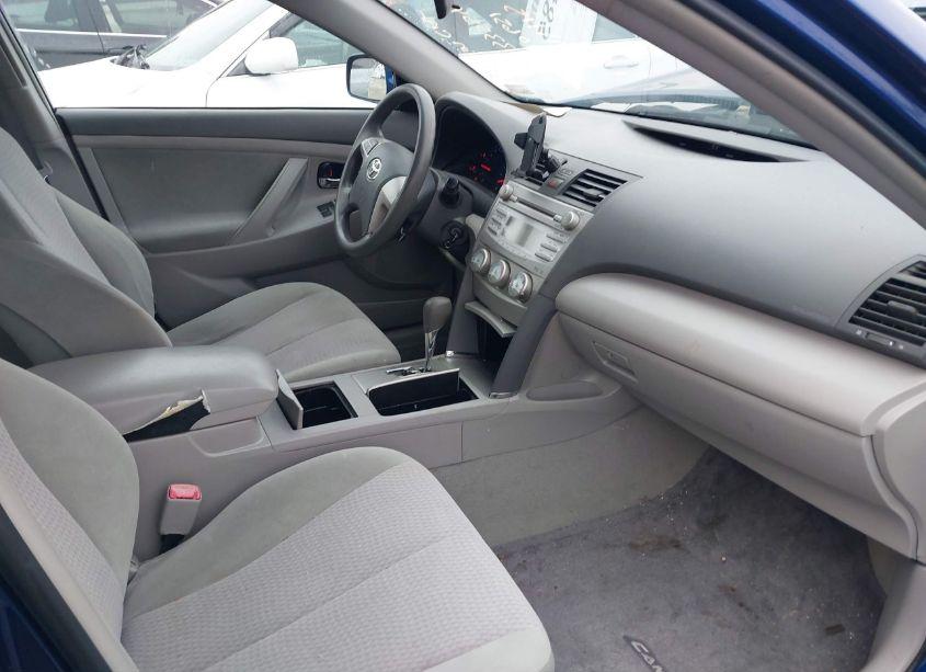 Photo 5 of 2011 Toyota Camry LE (VIN 4T1BF3EKXBU733554)