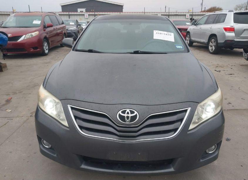 Photo 12 of 2011 Toyota Camry LE (VIN 4T1BF3EKXBU742187)