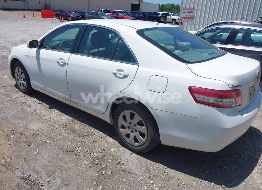 Photo 3 of 2011 Toyota Camry LE/SE/XLE (VIN 4T1BF3EKXBU746093)