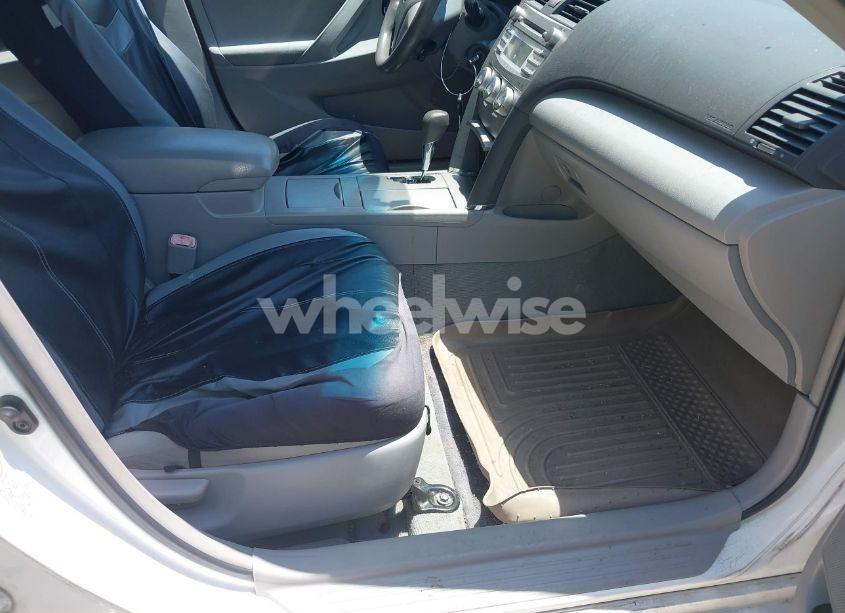 Photo 5 of 2011 Toyota Camry LE/SE/XLE (VIN 4T1BF3EKXBU746093)