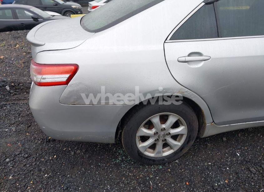 Photo 12 of 2011 Toyota Camry LE (VIN 4T1BF3EKXBU751438)