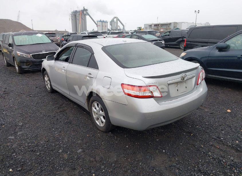 Photo 3 of 2011 Toyota Camry LE (VIN 4T1BF3EKXBU751438)