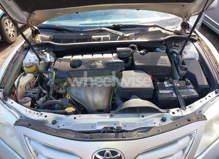 Photo 10 of 2011 Toyota Camry LE (VIN 4T1BF3EKXBU753738)